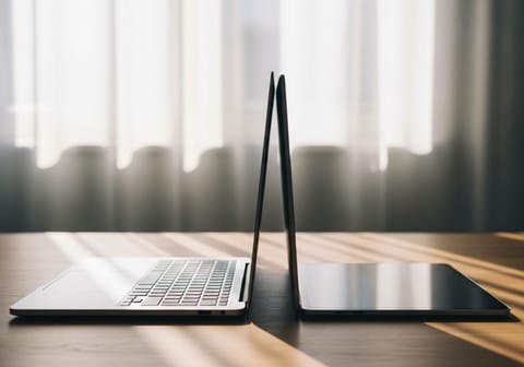 Tablet oder Laptop: Was passt besser zu dir?