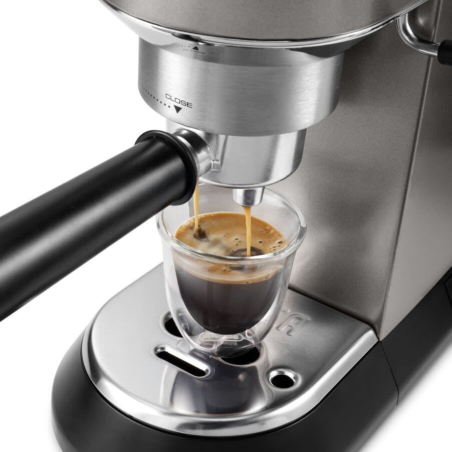 De'Longhi Dedica Style EC685.TB EX:4 Titanschwarz