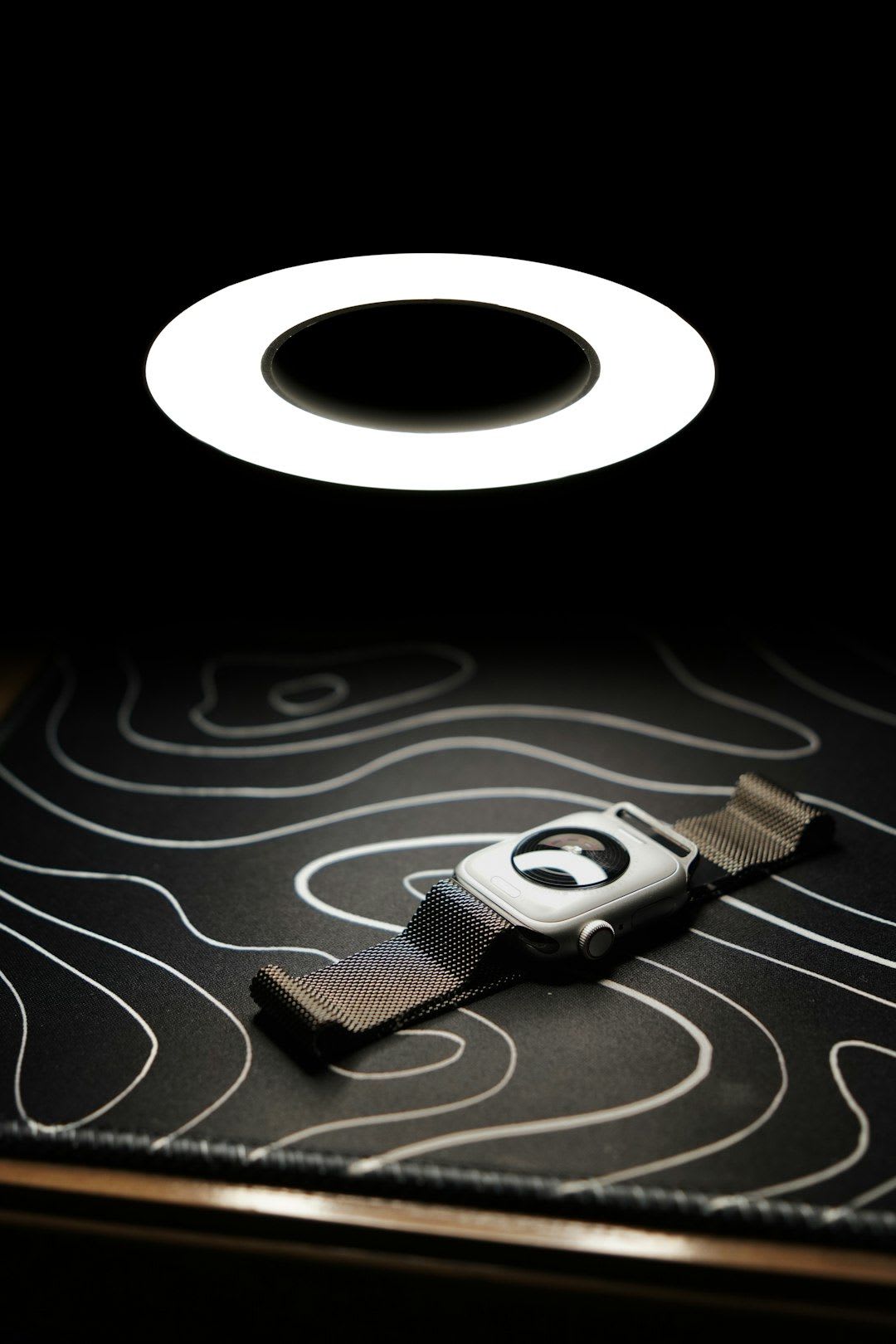 Goldener Oura Ring 4 als Premium-Variante, eine Übersicht der Modelle für die besten Black Friday Angebote. | Foto: Faz Islam